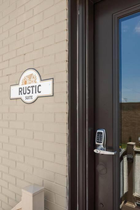 The Rustic Suite - Main Street Lodge In ברלין מראה חיצוני תמונה