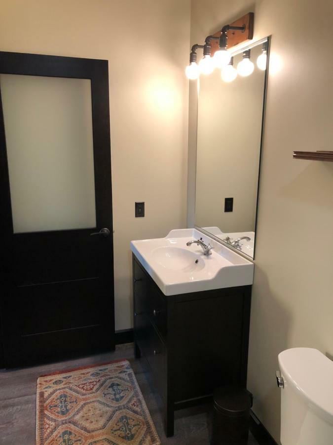 The Rustic Suite - Main Street Lodge In ברלין מראה חיצוני תמונה